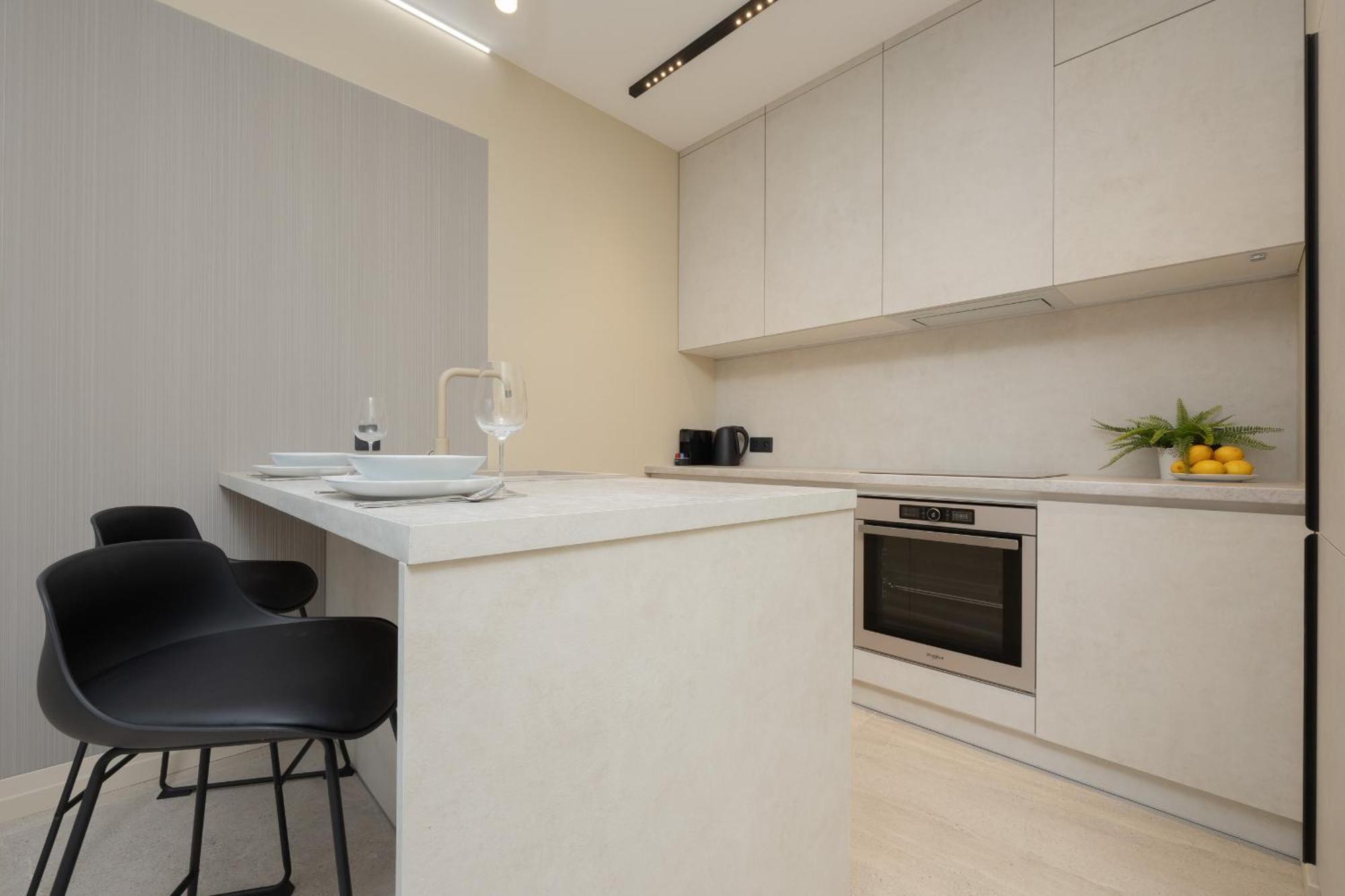 Apartament Exclusive With Parking & Balcony By Renters Prestige